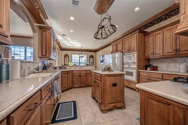 2420 SW 116th Street, Oklahoma City, OK 73170