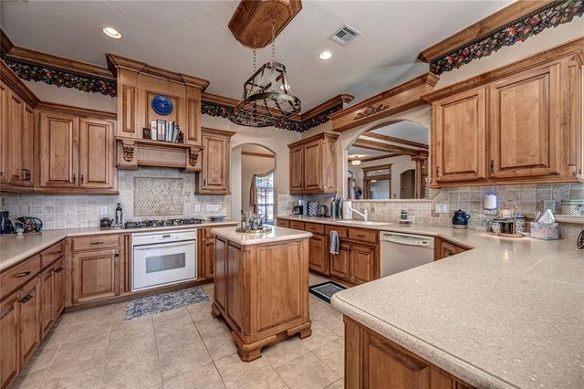 2420 SW 116th Street, Oklahoma City, OK 73170