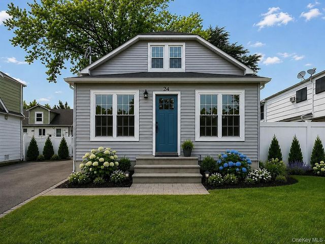 24 Nimitz Street, Huntington, NY 11743