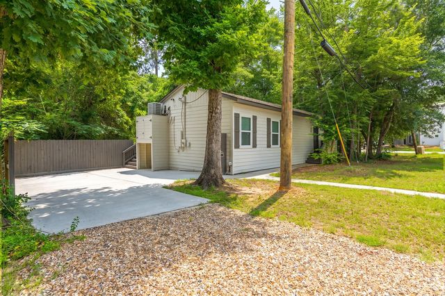 28 Parsons Valley, Conroe, TX 77303