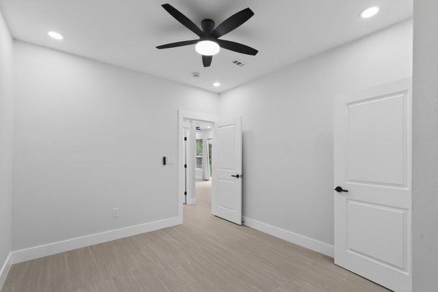 28 Parsons Valley, Conroe, TX 77303