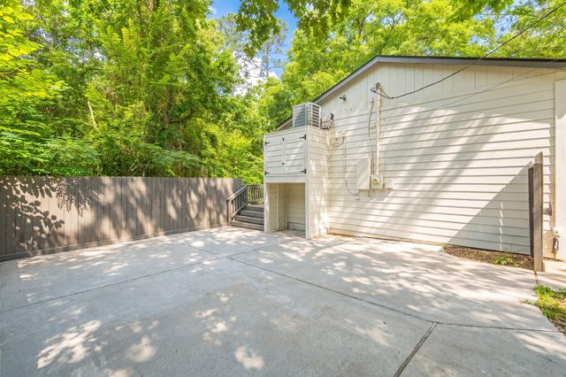 28 Parsons Valley, Conroe, TX 77303