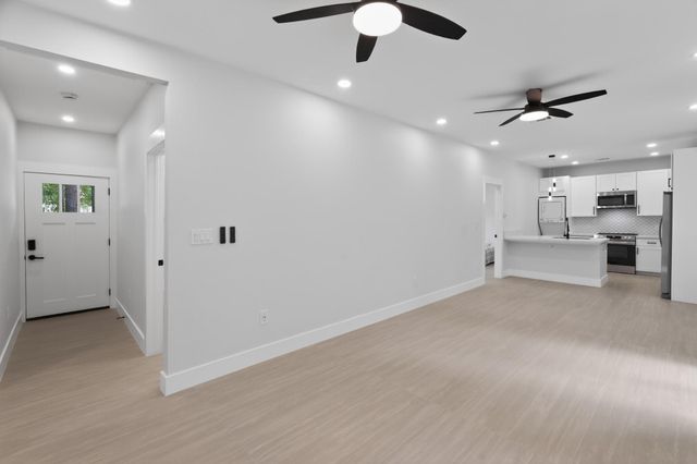 28 Parsons Valley, Conroe, TX 77303