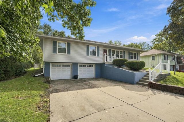 9053 E 83rd Street, Raytown, MO 64138