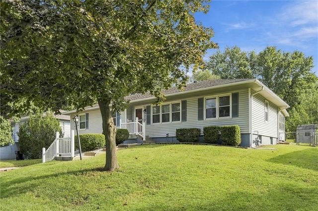 9053 E 83rd Street, Raytown, MO 64138