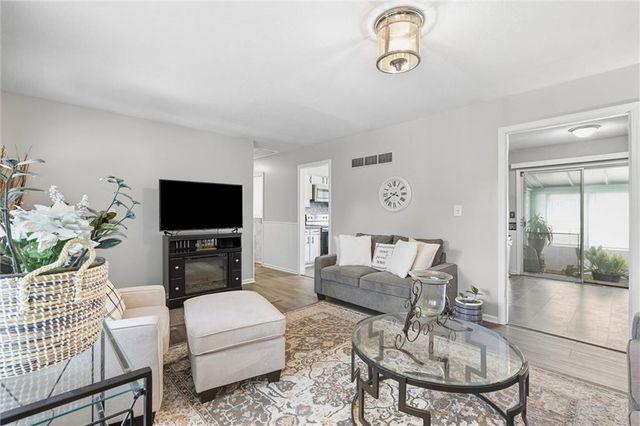 9053 E 83rd Street, Raytown, MO 64138