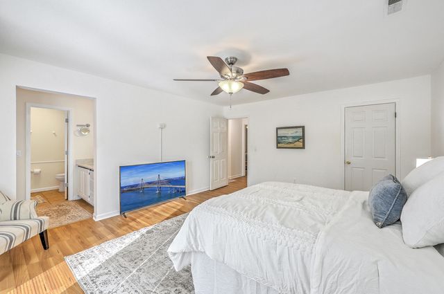 201 Sweetbriar Road, Summerville, SC 29485