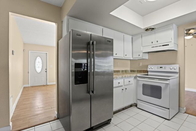 1190 NW 69th Avenue, Margate, FL 33063