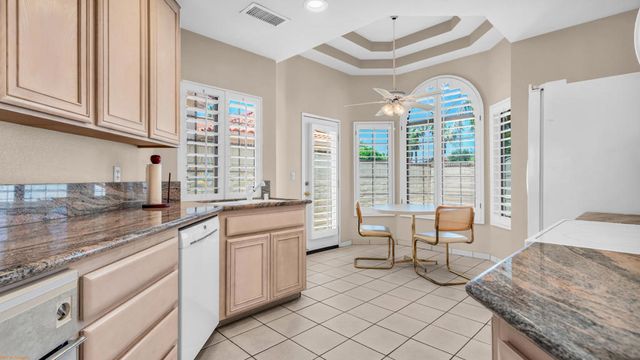 106 Towle Circle, Palm Desert, CA 92211