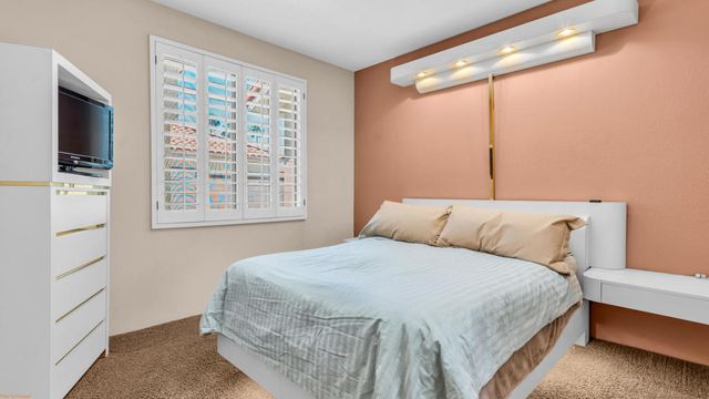 106 Towle Circle, Palm Desert, CA 92211