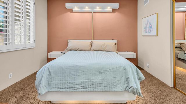 106 Towle Circle, Palm Desert, CA 92211