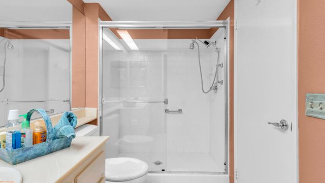 106 Towle Circle, Palm Desert, CA 92211