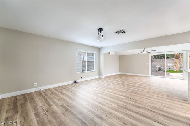 2853 Artic Street, Las Vegas, NV 89121