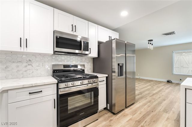 2853 Artic Street, Las Vegas, NV 89121