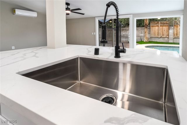 2853 Artic Street, Las Vegas, NV 89121