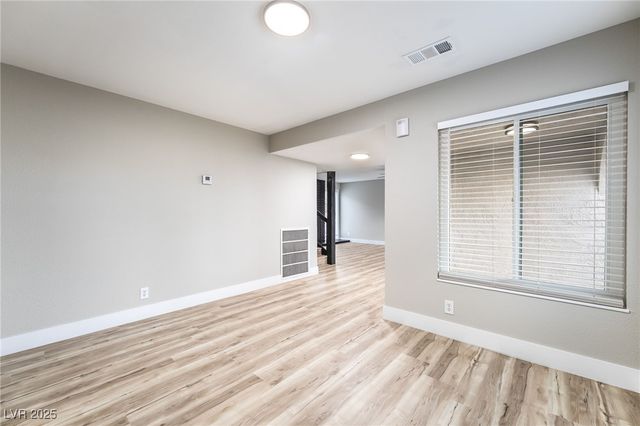 2853 Artic Street, Las Vegas, NV 89121