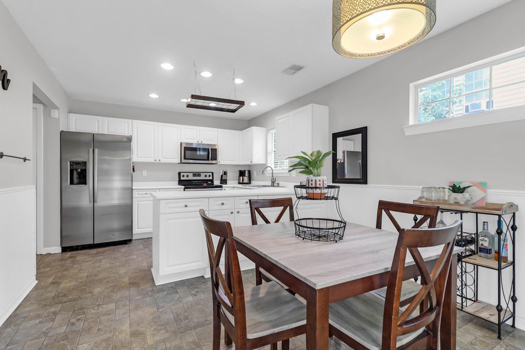 9232 Ayscough Road, Summerville, SC 29485