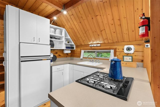 436 Marine Lane, Stuart Island, WA 98250