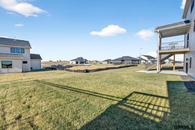 11052 S 216 Avenue, Gretna, NE 68028