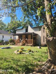 1007 Grant Street, Carthage, MO 64836