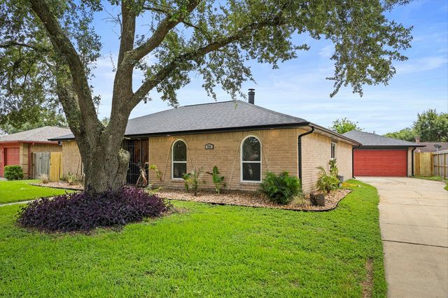 715 Whippoorwill Dr, Missouri City, TX 77489