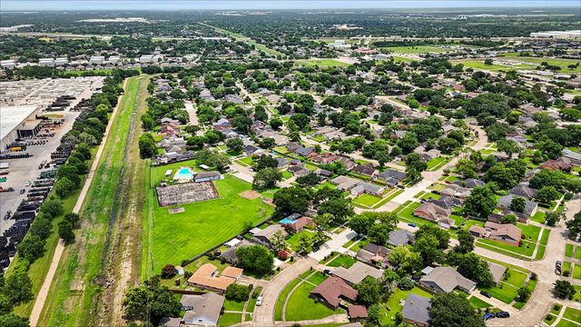 715 Whippoorwill Dr, Missouri City, TX 77489