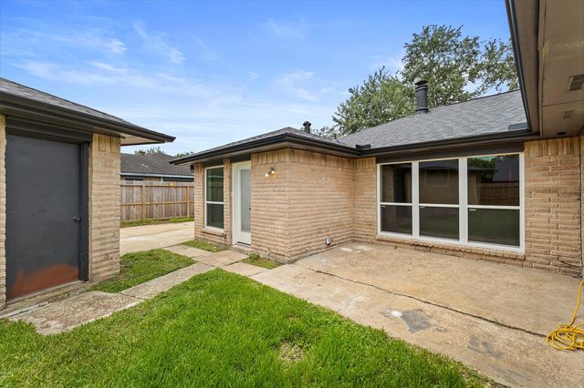 715 Whippoorwill Dr, Missouri City, TX 77489