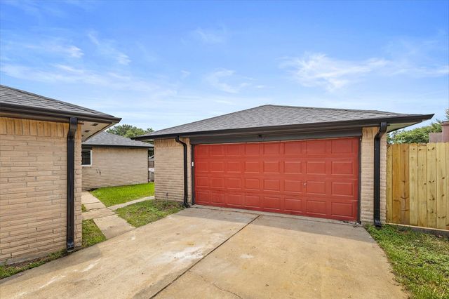 715 Whippoorwill Dr, Missouri City, TX 77489