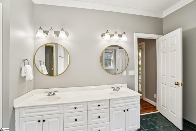 710 Pineapple Pointe, Greenville, SC 29607