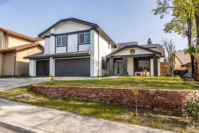 2705 Puder Street, Bakersfield, CA 93306