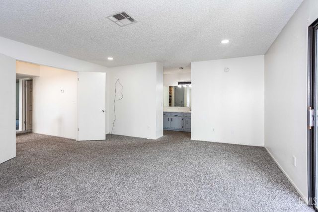 2705 Puder Street, Bakersfield, CA 93306