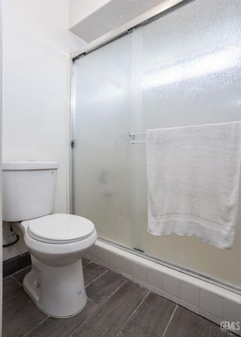 2705 Puder Street, Bakersfield, CA 93306