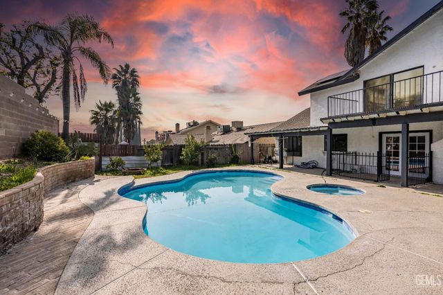 2705 Puder Street, Bakersfield, CA 93306