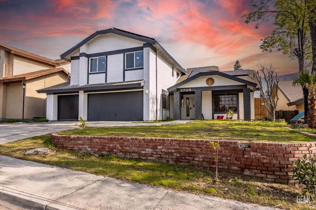 2705 Puder Street, Bakersfield, CA 93306
