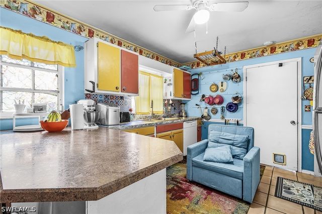 3142 41st ST SW, Naples, FL 34116