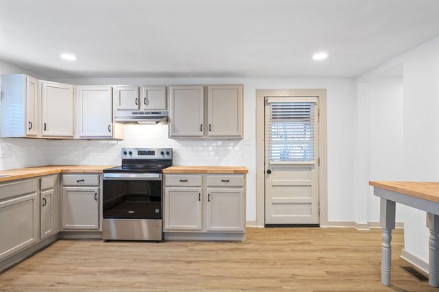 115 66th Ave, Palmer, TN 37365