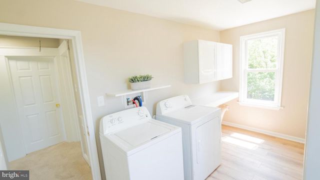9 OAKWOOD CIR, Camp Hill, PA 17011
