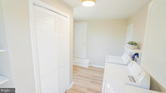 9 OAKWOOD CIR, Camp Hill, PA 17011