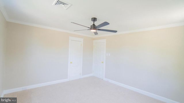 9 OAKWOOD CIR, Camp Hill, PA 17011