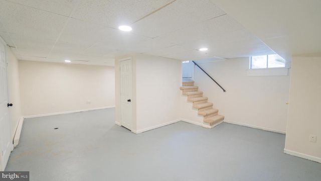 9 OAKWOOD CIR, Camp Hill, PA 17011