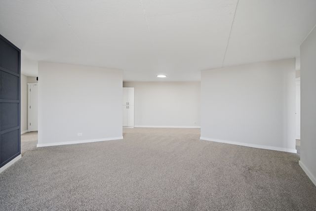 1 Renaissance Place 709, Palatine, IL 60067