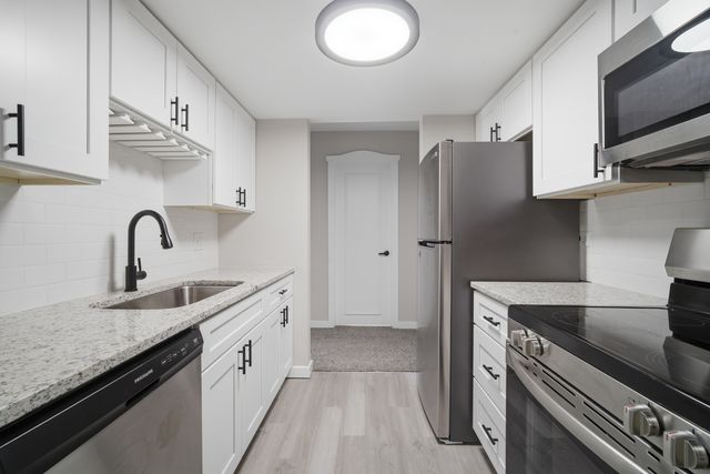 1 Renaissance Place 709, Palatine, IL 60067