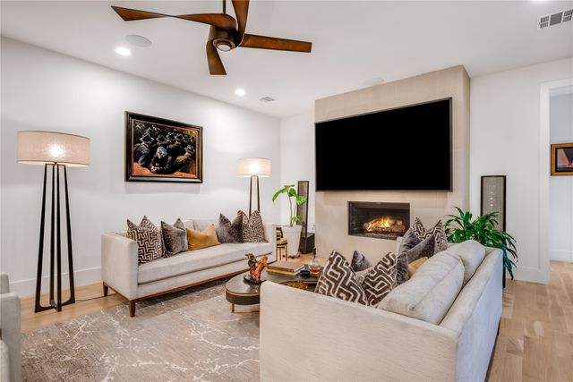 7514 Kaywood Drive, Dallas, TX 75209