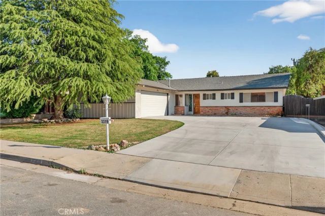 3319 Candlewood Drive, Bakersfield, CA 93306