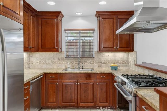 3319 Candlewood Drive, Bakersfield, CA 93306