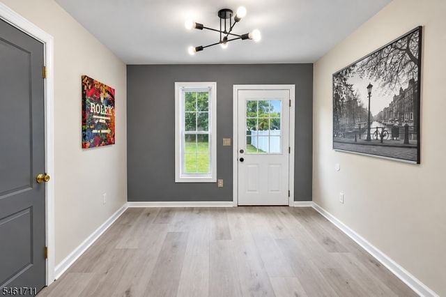 1922 Barnett St, Rahway City, NJ 07065