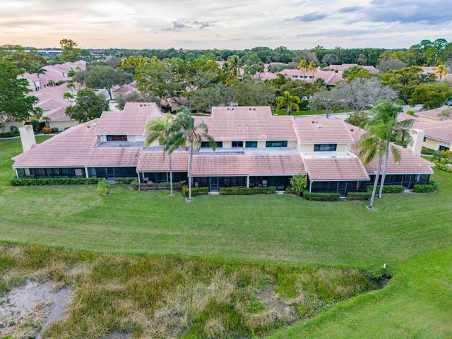 257 OLD MEADOW Way, Palm Beach Gardens, FL 33418