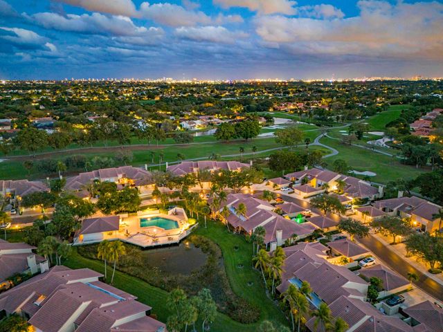 257 OLD MEADOW Way, Palm Beach Gardens, FL 33418
