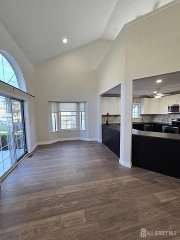 14 Canterbury Drive A, Monroe, NJ 08831