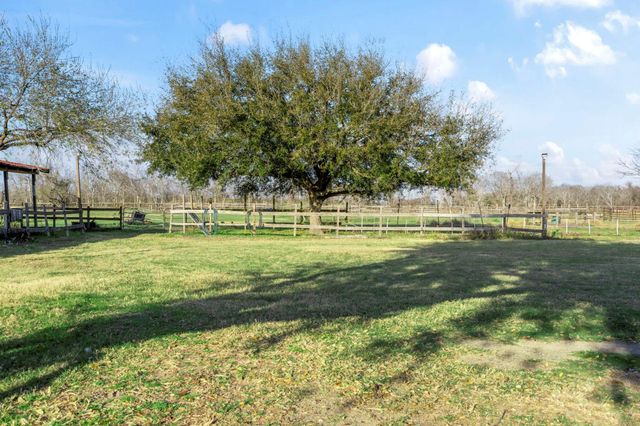 6119 Koeblen Road, Richmond, TX 77469